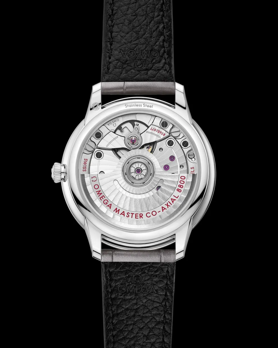 34 mm, acciaio su cinturino di pelle