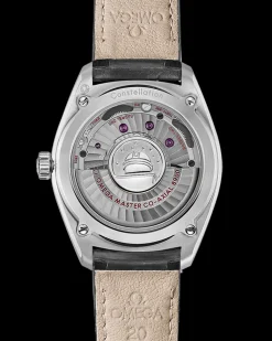 39 mm, acciaio su cinturino di pelle