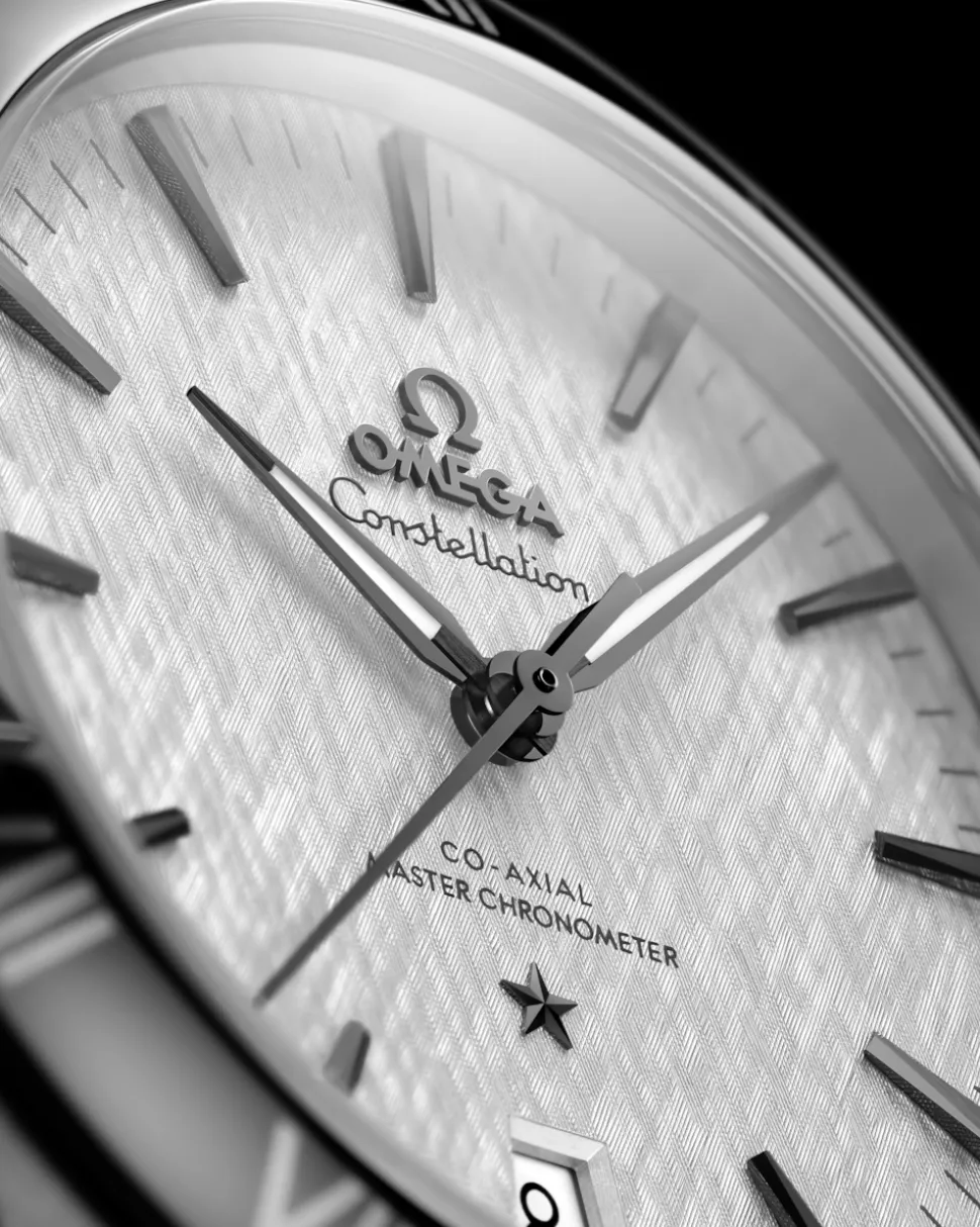41 mm, acciaio su cinturino di pelle