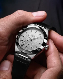 41 mm, acciaio su cinturino di pelle