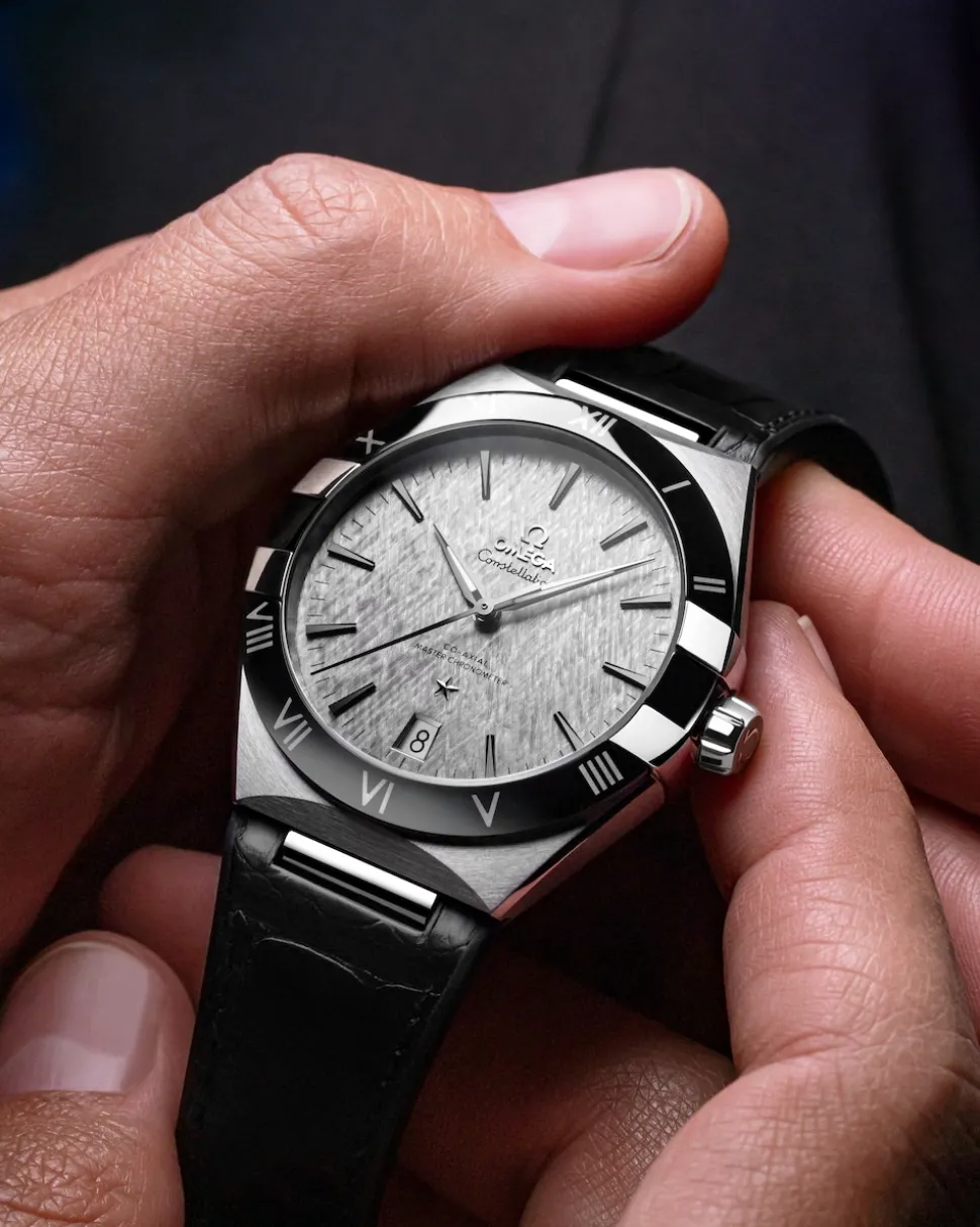41 mm, acciaio su cinturino di pelle