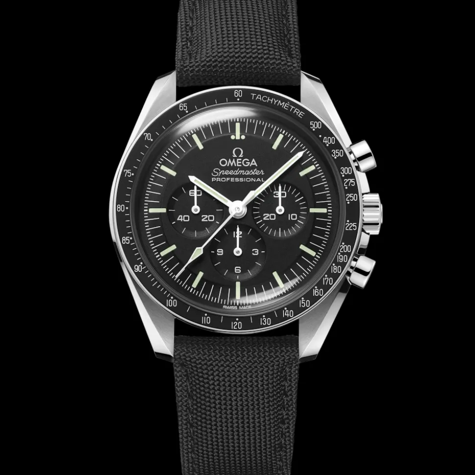 42 mm, acciaio su cinturino in tessuto rivestito in nylon