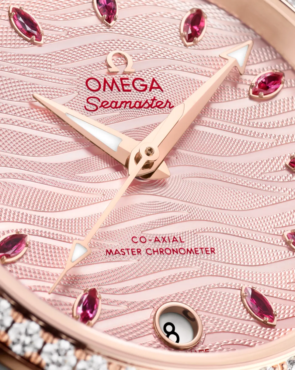 34 mm, acciaio‑oro Sedna™ su cinturino di pelle