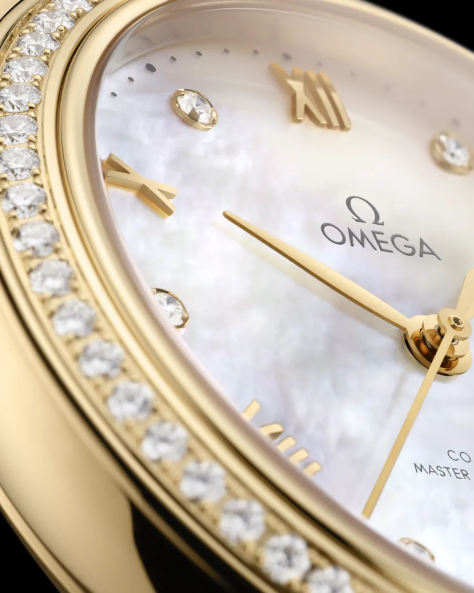 34 mm, oro giallo su cinturino di pelle