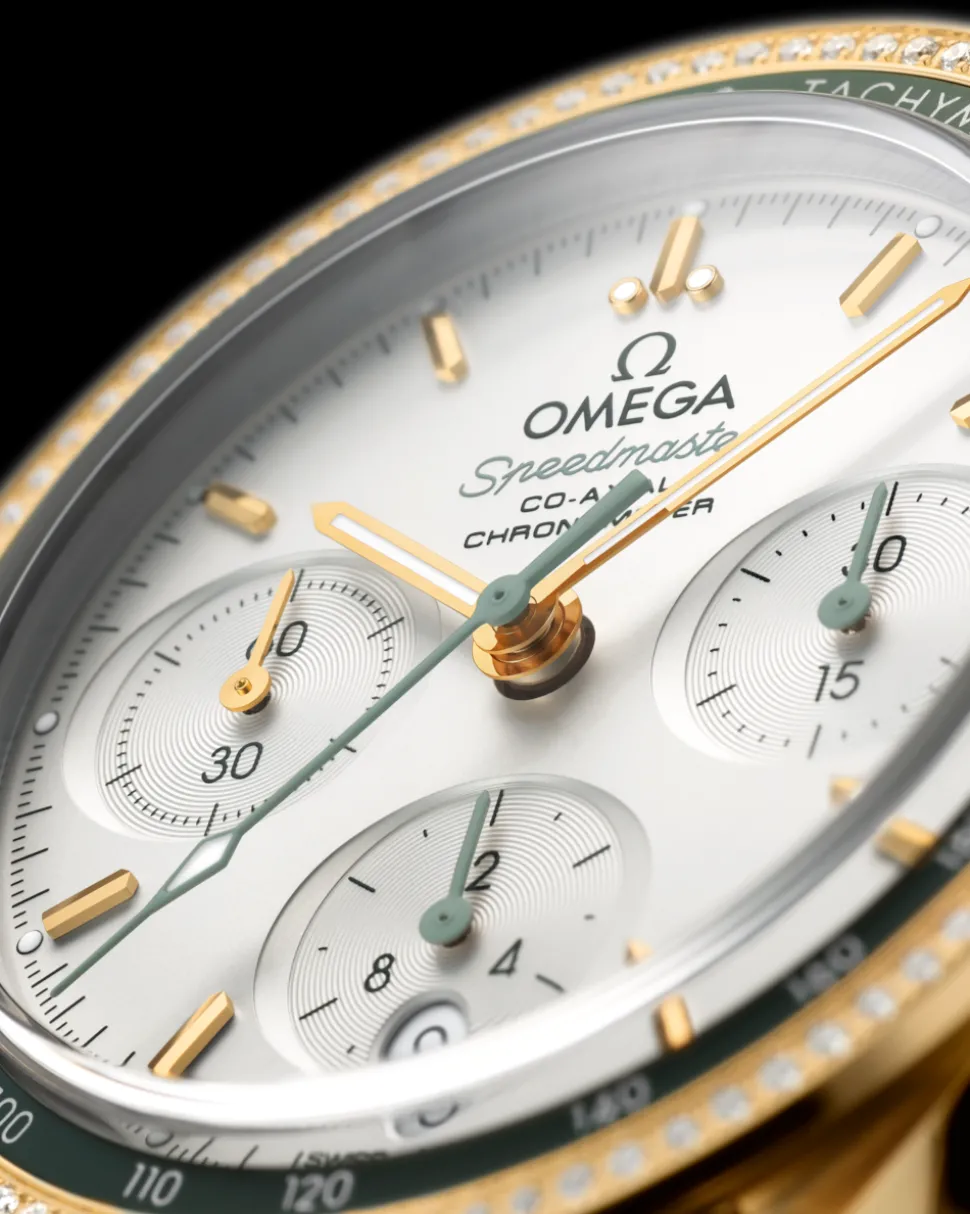 38 mm, oro giallo su cinturino di pelle