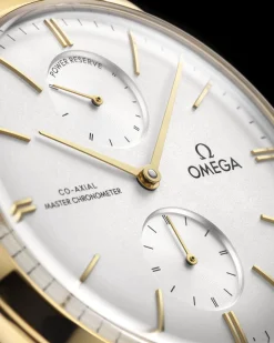 40 mm, oro giallo su cinturino di pelle