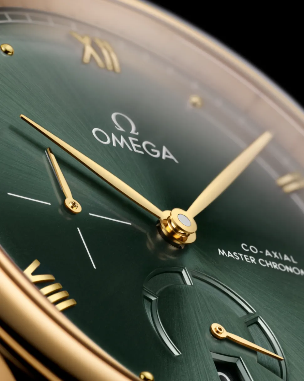 41 mm, oro giallo su cinturino di pelle
