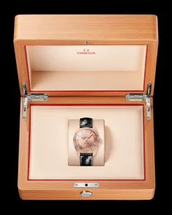 41 mm, oro Sedna™ su cinturino di pelle