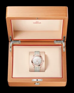 41 mm, oro Sedna™ su cinturino in caucciù